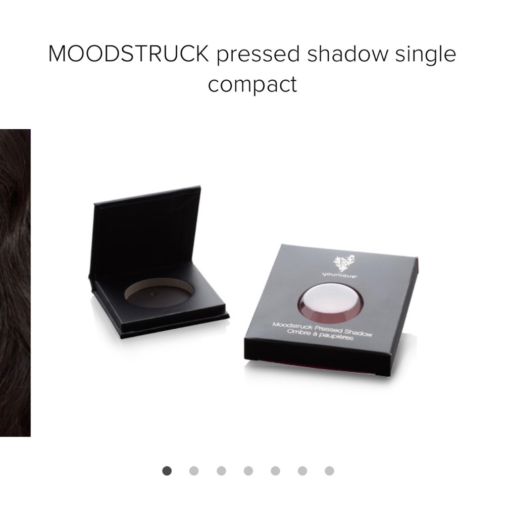 Younqiue Single Compact with 1 Pressed Shadow Color